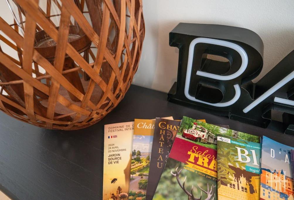 Begonia - Place Plumereau Tours Eksteriør bilde